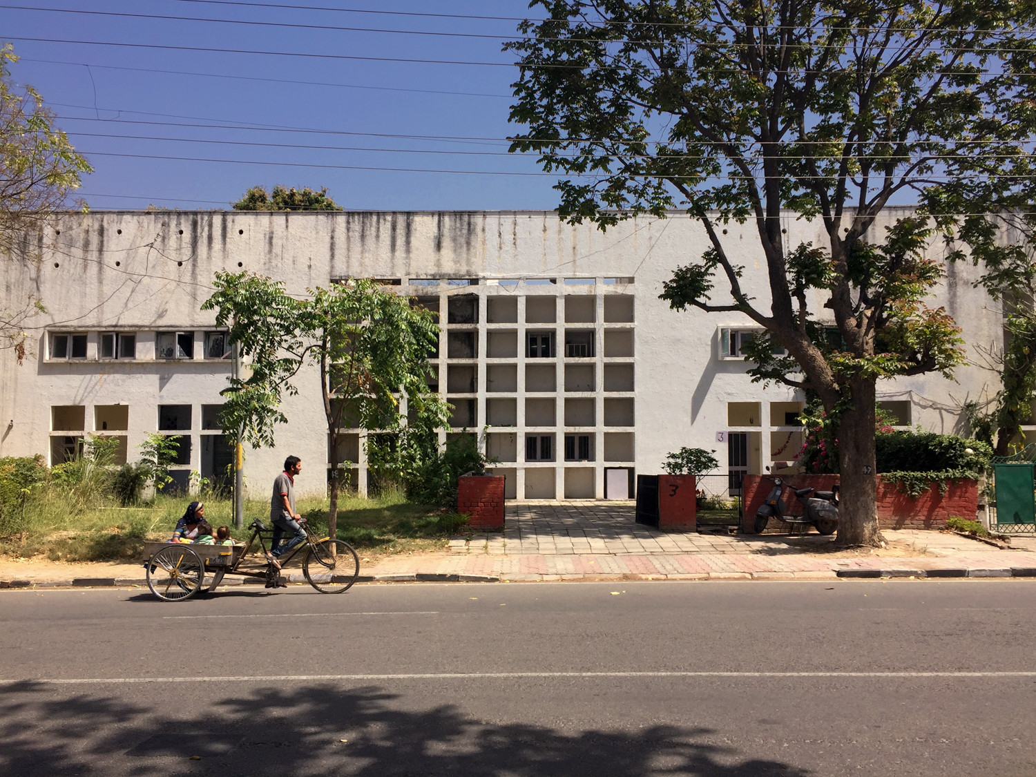 Kraft der Utopie - Leben mit Le Corbusier in Chandigarh: Scene Image 3